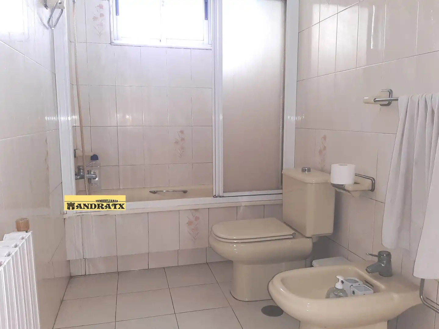 Badezimmer von Haus oder Chalet zum Verkauf in Fene mit Heizung, Terrasse und Abstellraum