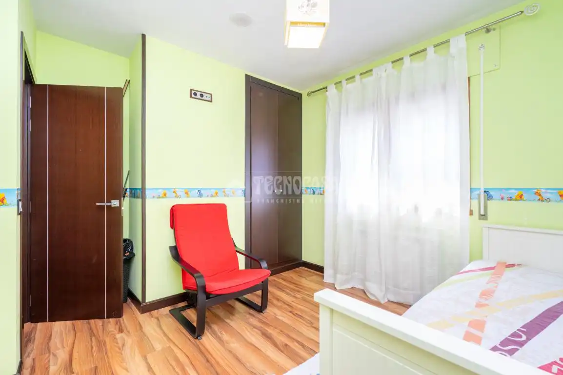 Bedroom of Detached homes for sale in Manzanares El Real  with Heating, Private garden and Terrace