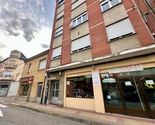 Exterior view of Flat for sale in Bembibre  with Heating and Terrace