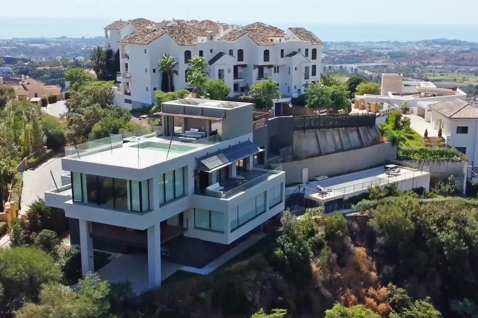 Vista exterior de Casa o chalet en venta en Benahavís con Aire acondicionado, Calefacción y Jardín privado