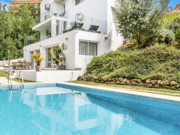 Haus mit Pool zum Verkauf in Las Chapas - El Rosario