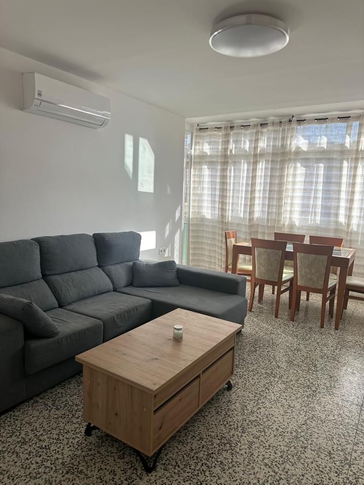 Sala d'estar de Pis de lloguer en  Lleida Capital amb Aire condicionat, Terrassa i Moblat