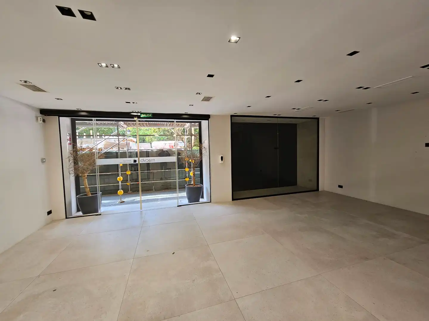 Commercial properties for rent in Avenida Ramón y Cajal, Casco Antiguo