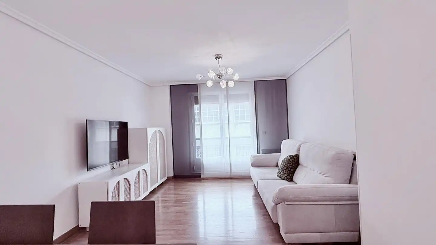 Piso con terraza en venta en Askorra Kalea