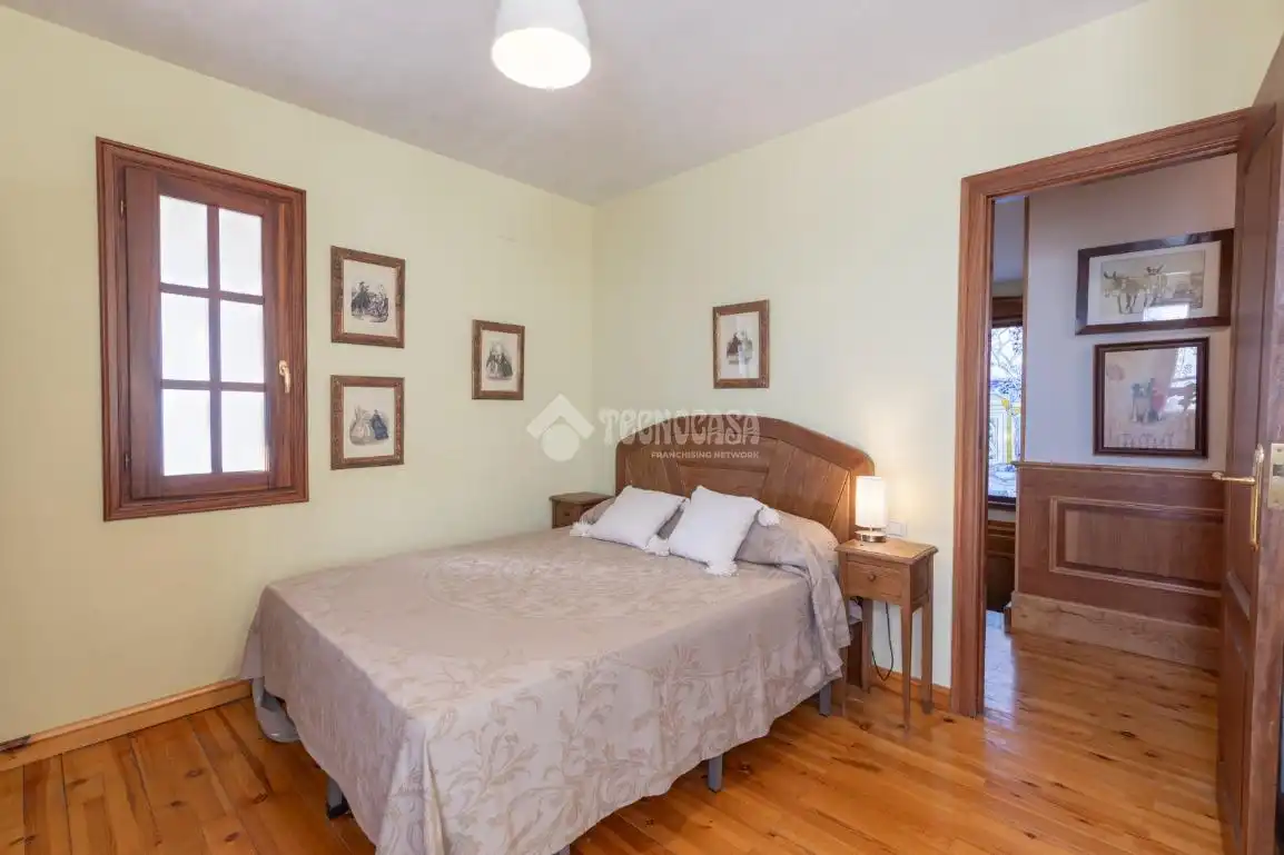 Habitación de Casa o chalet en venta en Nívar