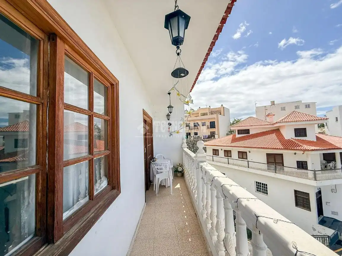 Vista exterior de Piso en venta en Adeje con Balcón