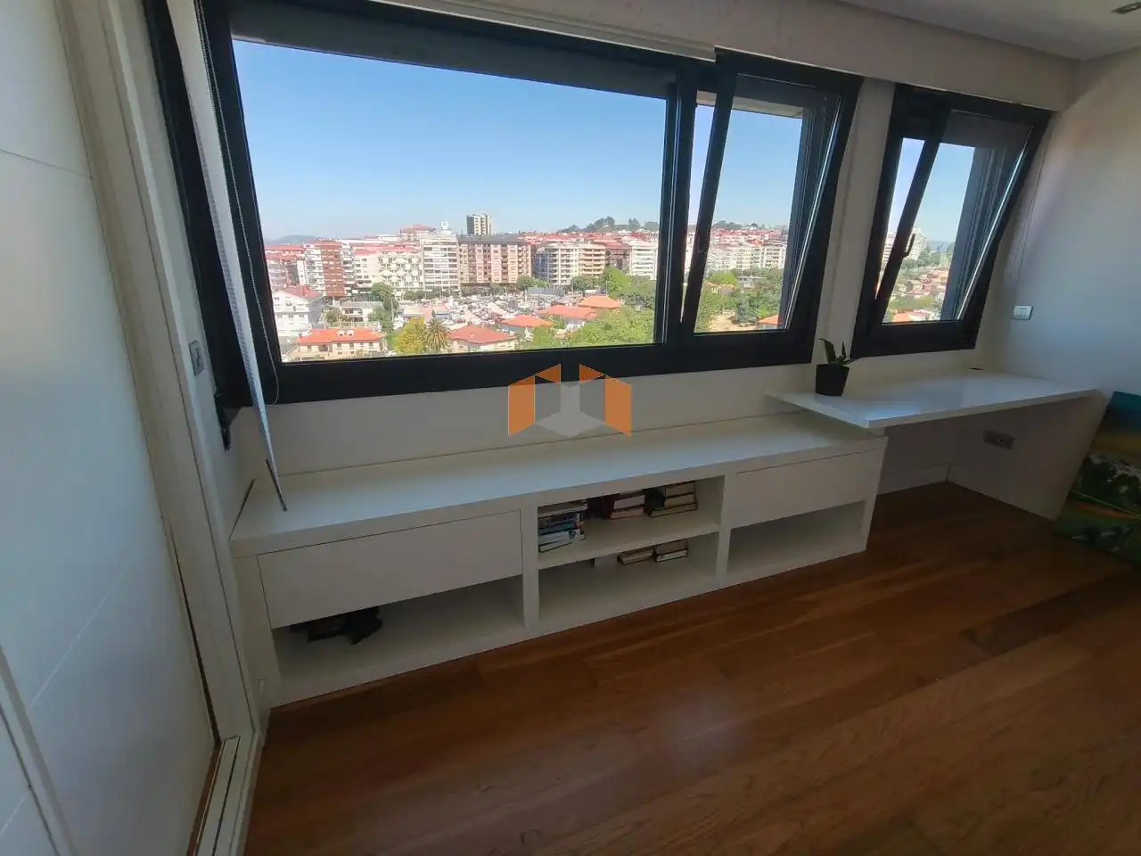 Terraza de Ático en venta en Vigo  con Aire acondicionado, Calefacción y Terraza