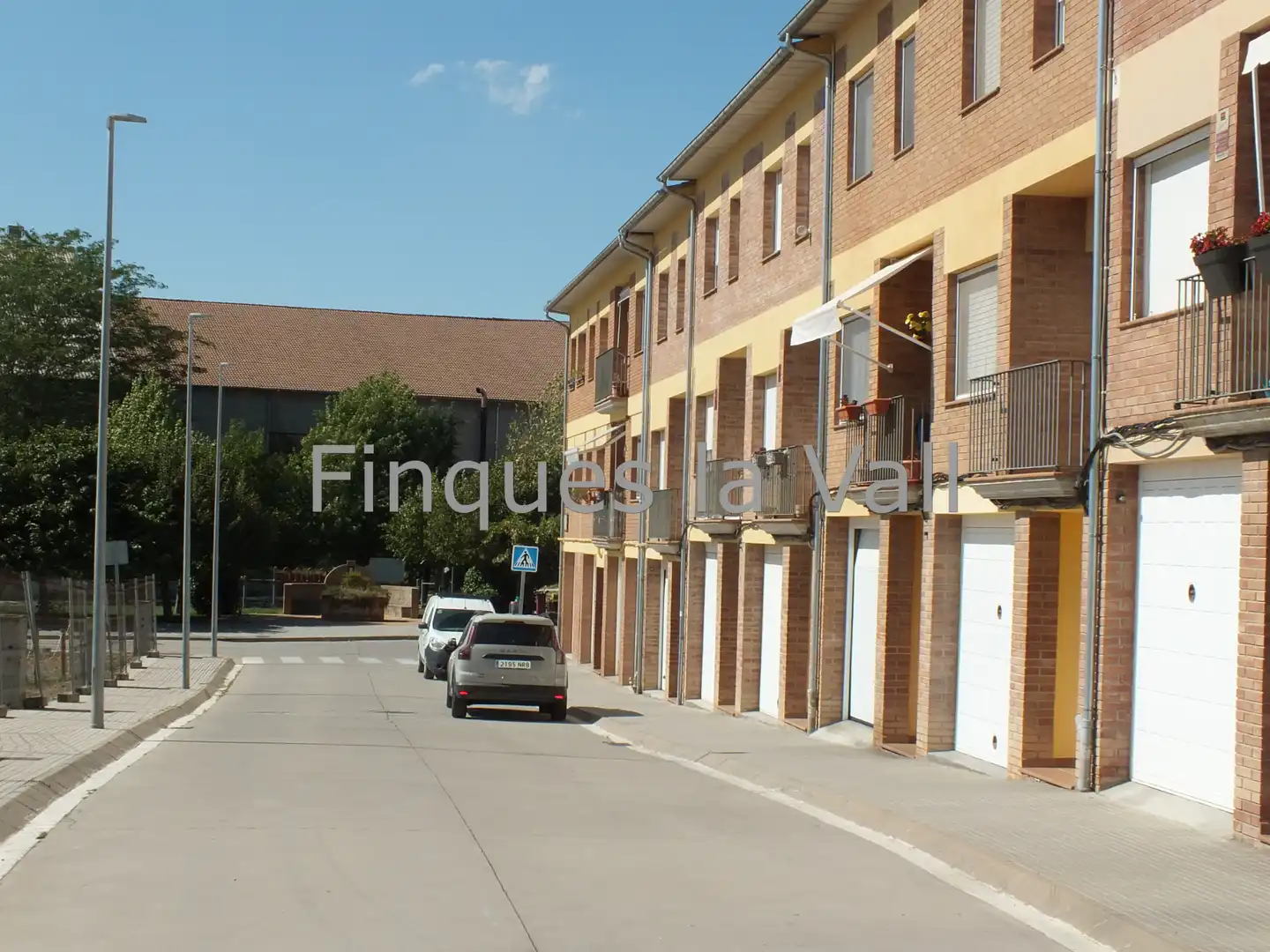 Vista exterior de Casa adosada en venda en Sant Boi de Lluçanès amb Calefacció, Jardí privat i Forn