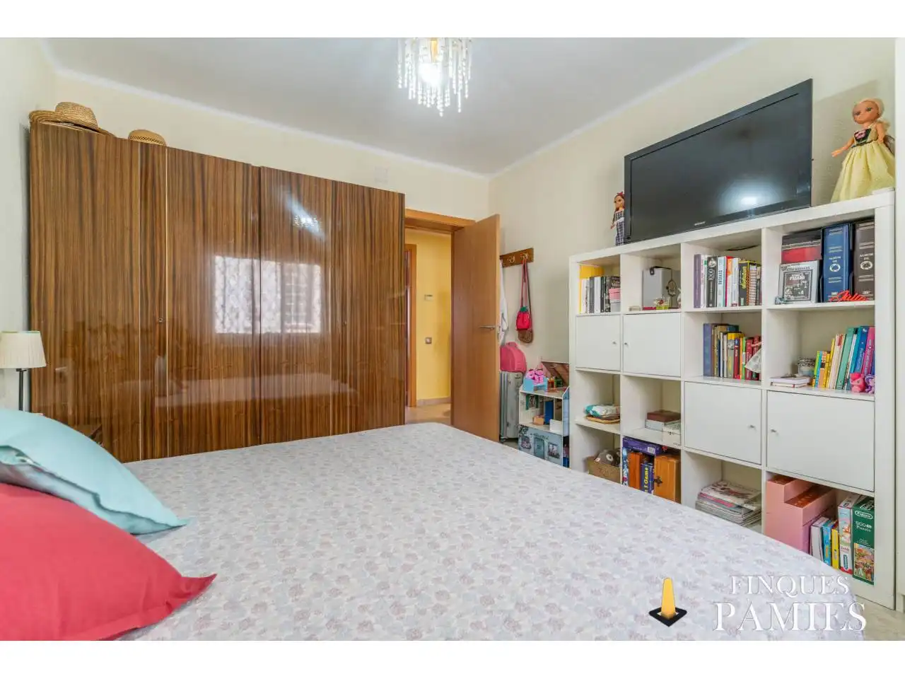 Habitación de Finca rústica en venta en Reus con Aire acondicionado, Calefacción y Jardín privado