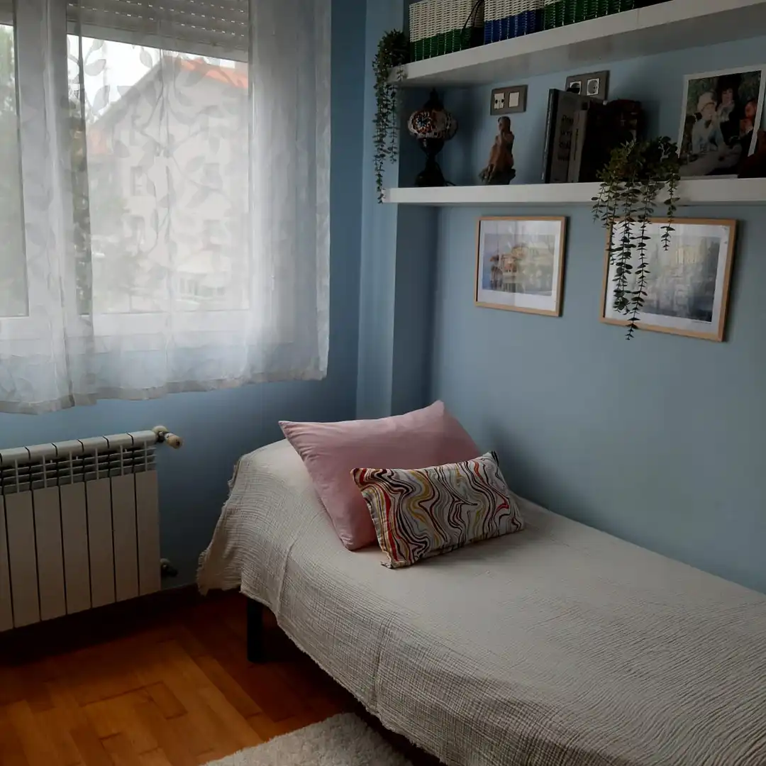Bedroom of Flat for sale in Colindres  with Heating, Terrace and Furnished