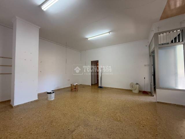 Local comercial en Venta en Tormos