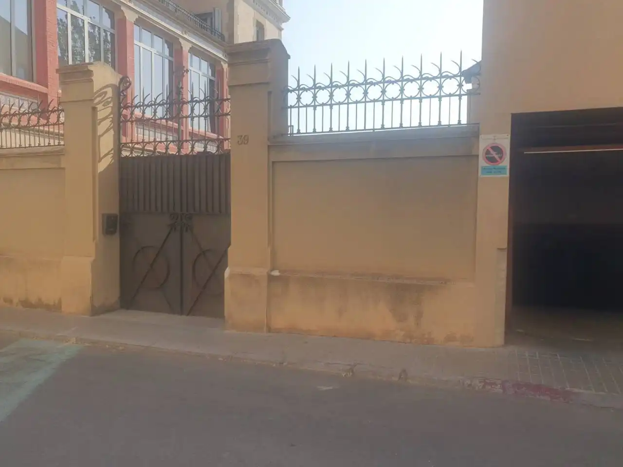 Außenansicht von Lagerraum zum Verkauf in Sabadell
