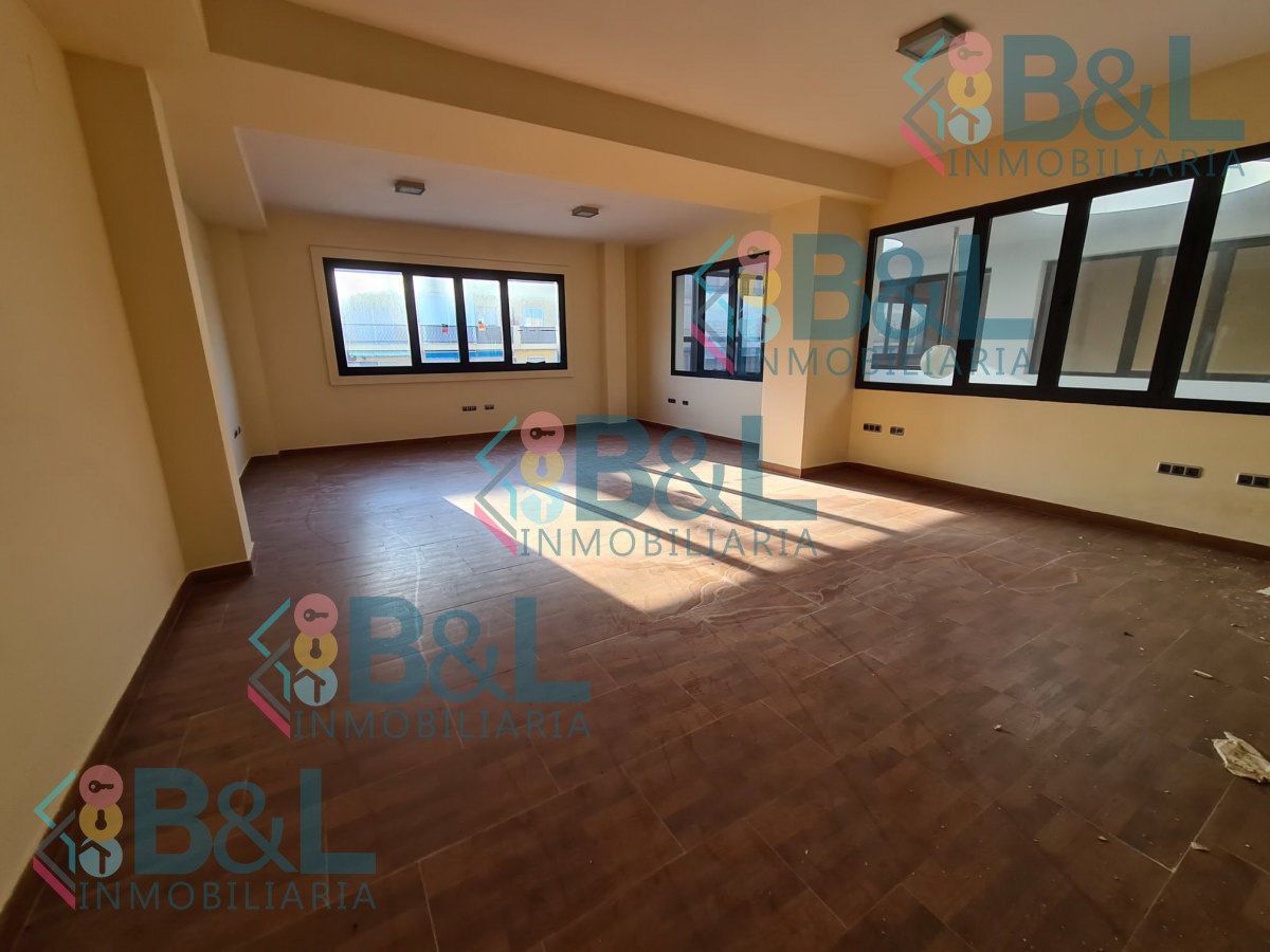 Office for sale in Punta Umbría