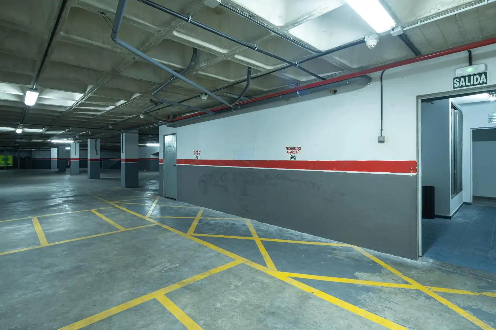 Parkplatz von Gebäude zur Miete in Armilla