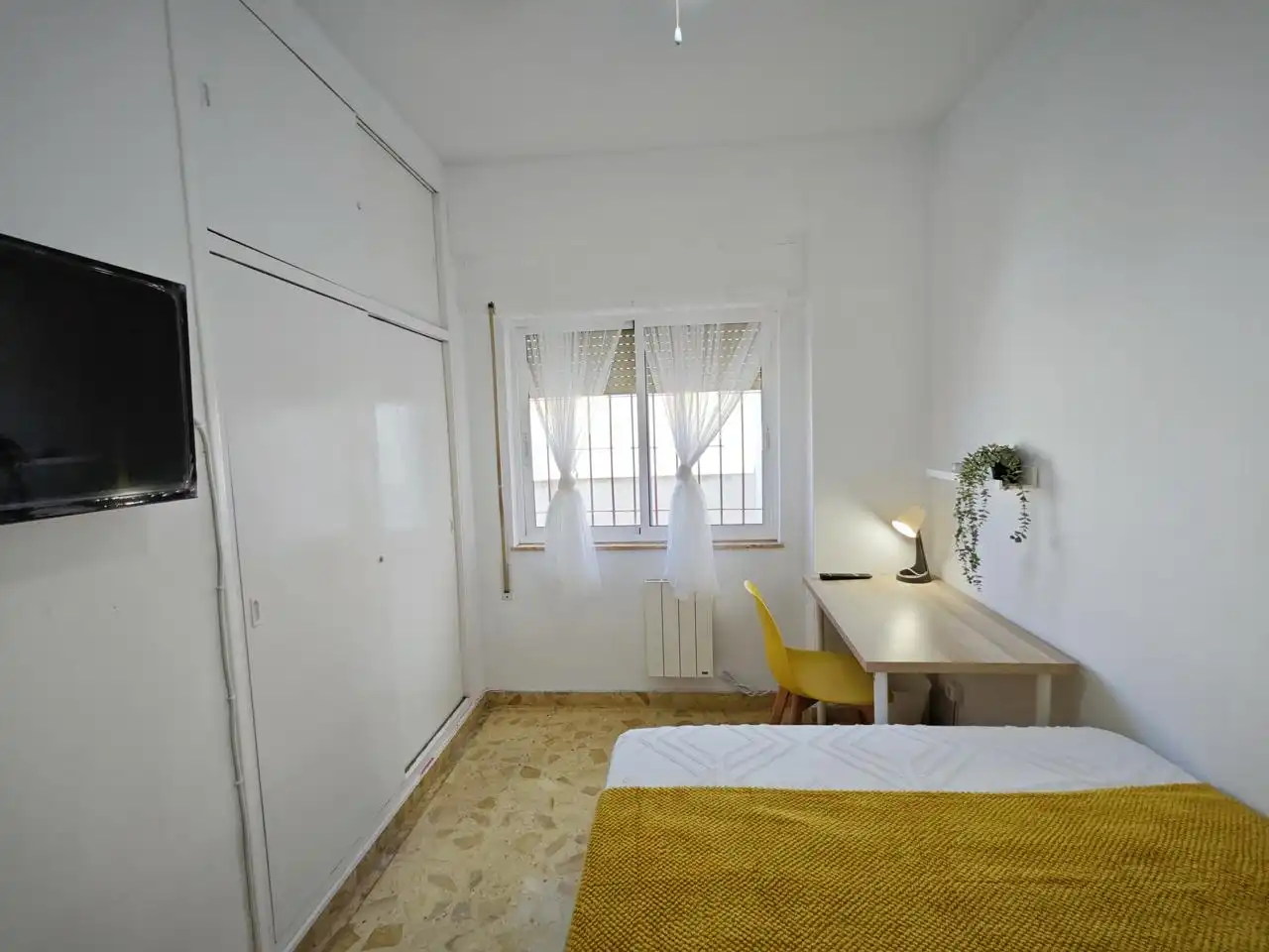 Habitación en San Esteban, Barrio de Peral - San Félix