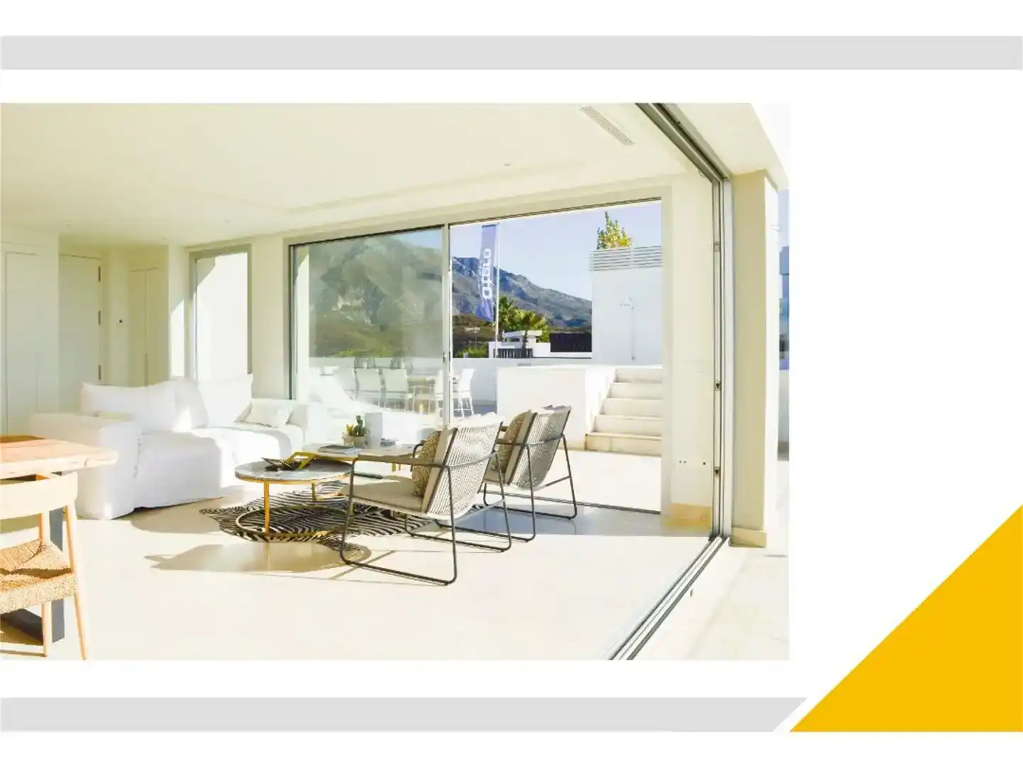 Terrasse von Dachboden zum Verkauf in Marbella mit Klimaanlage, Schwimmbad und Balkon