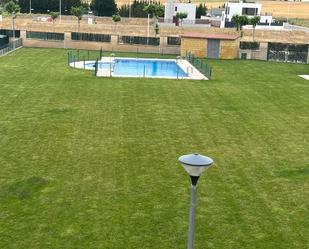 Piscina de Casa o xalet en venda en Moriscos