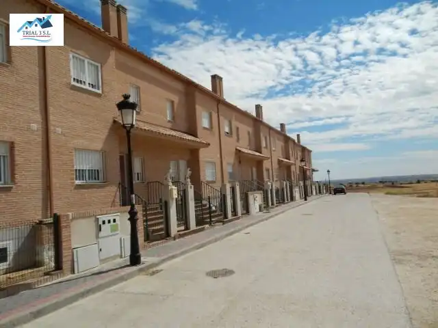 Adossat en venda a MIRADOR DE LA ERMITA
