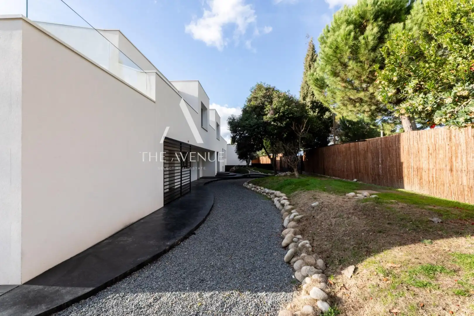 Vista exterior de Casa o chalet en venta en Boadilla del Monte con Calefacción, Jardín privado y Terraza
