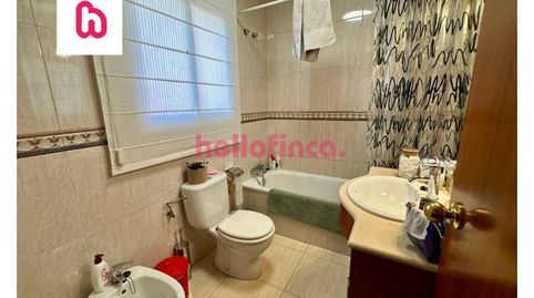 Foto 5 de Casa adosada en venta en Avenida Estela Ibérica, Santa Perpètua de Mogoda, Barcelona