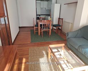 Living room of Apartment to rent in Vigo   with Heating, Parquet flooring and Furnished