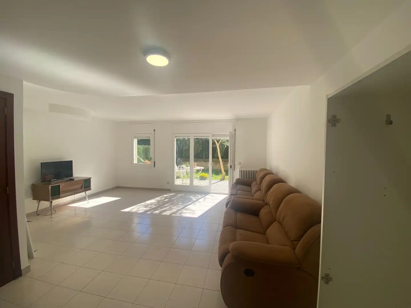 Casa adosada en venta en Girona con Calefacción, Jardín privado y Terraza
