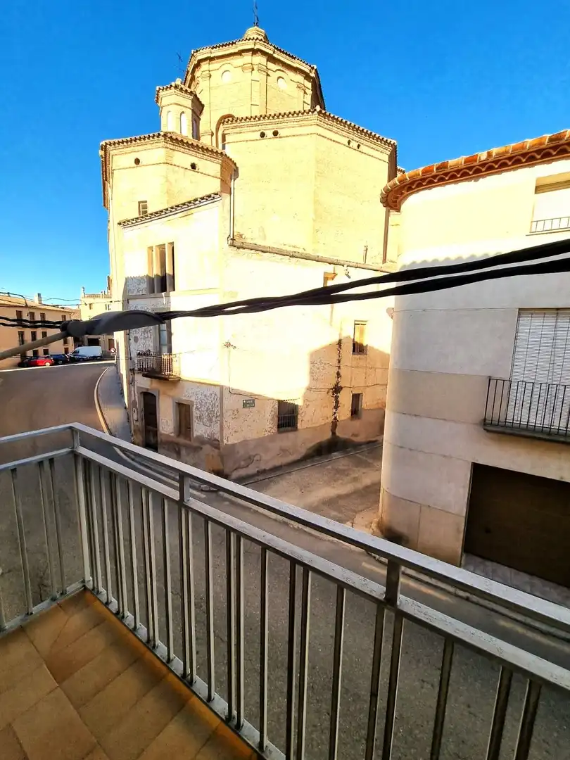 Vista exterior de Piso en venta en Ginestar con Calefacción