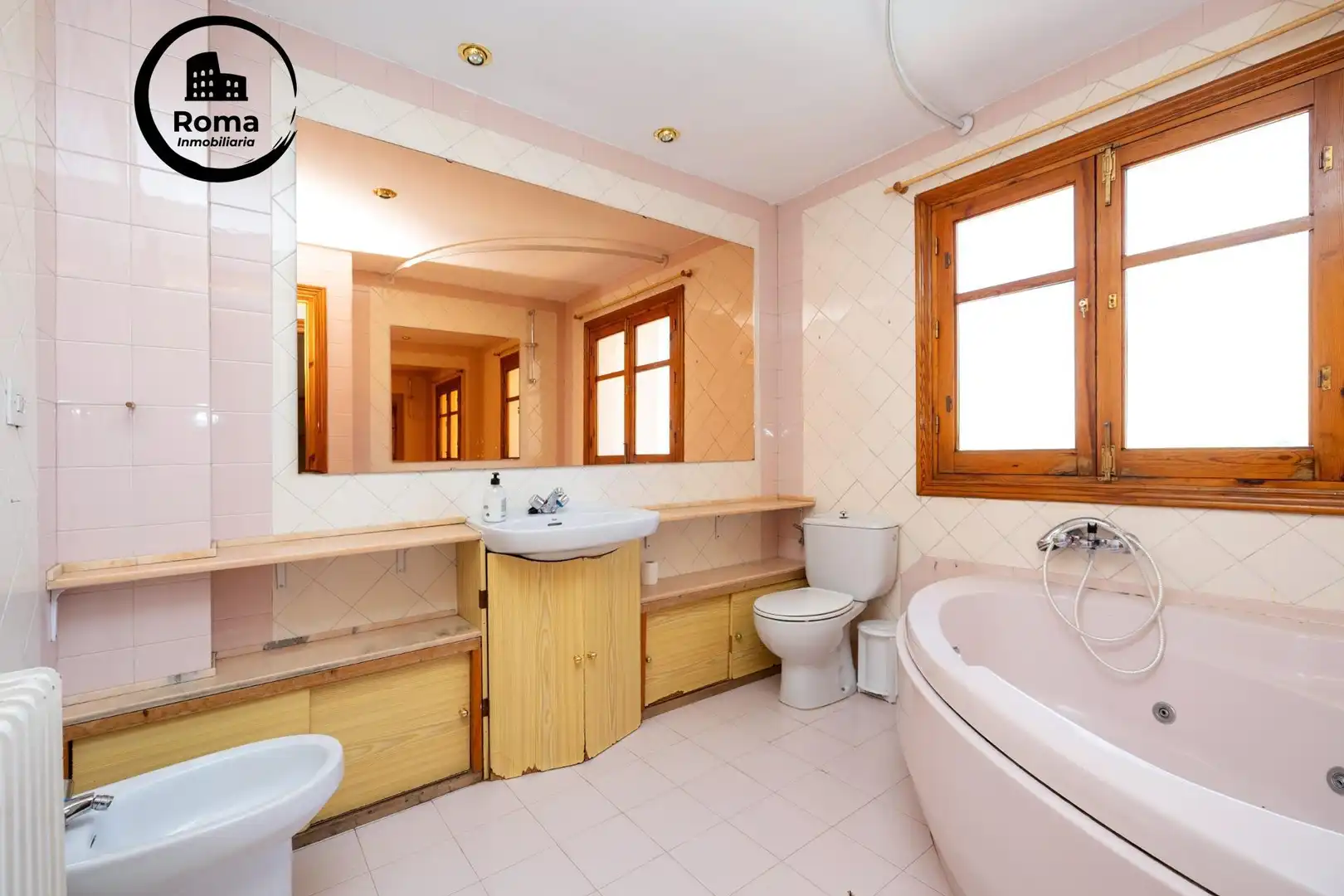 Bathroom of Detached homes for sale in Granada  with Heating, Private garden and Terrace