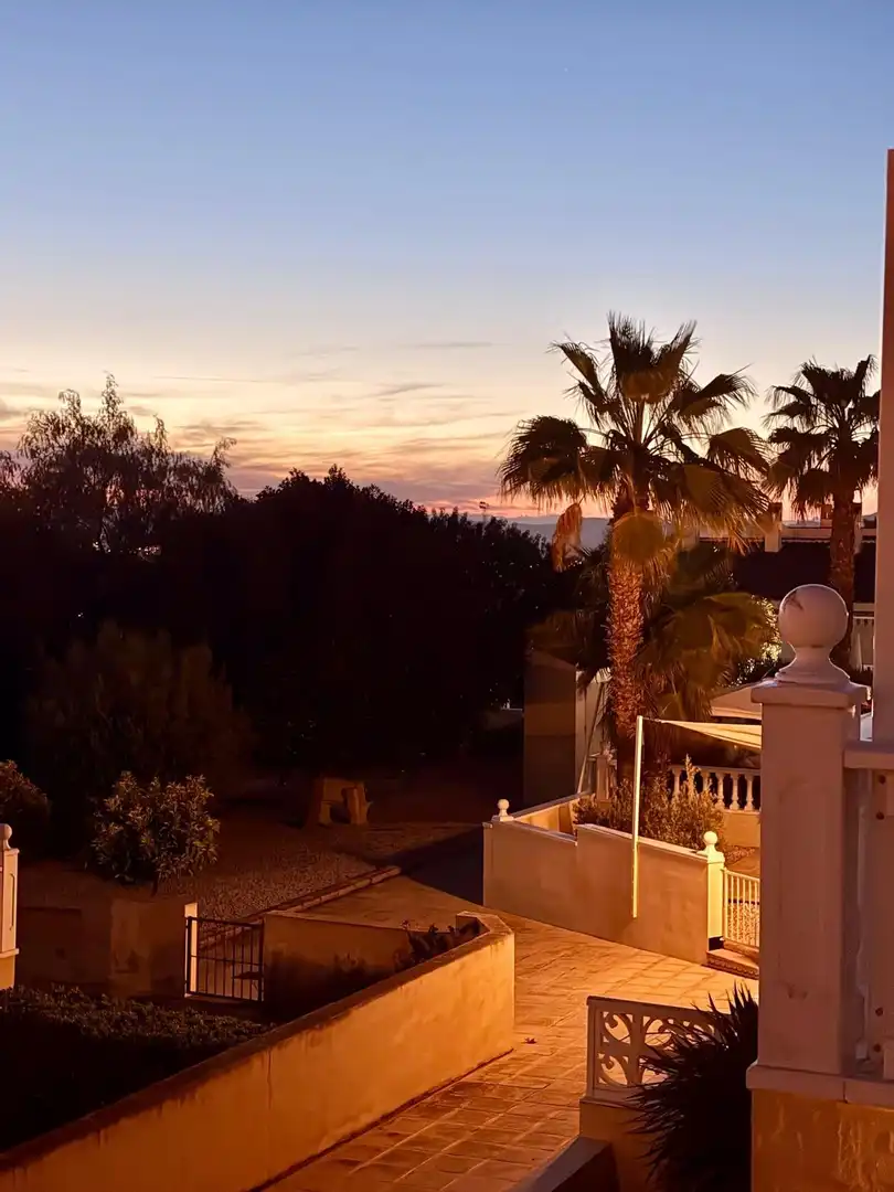 Vista exterior de Casa o chalet en venta en Benijófar con Aire acondicionado, Jardín privado y Terraza