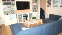 Sala d'estar de Apartament de lloguer en Villanueva de la Cañada amb Aire condicionat, Calefacció i Jardí privat