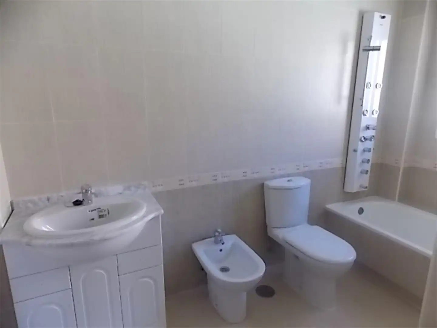 Houses for sale in Calle Pablo Neruda, 6, Miraflores de la Sierra