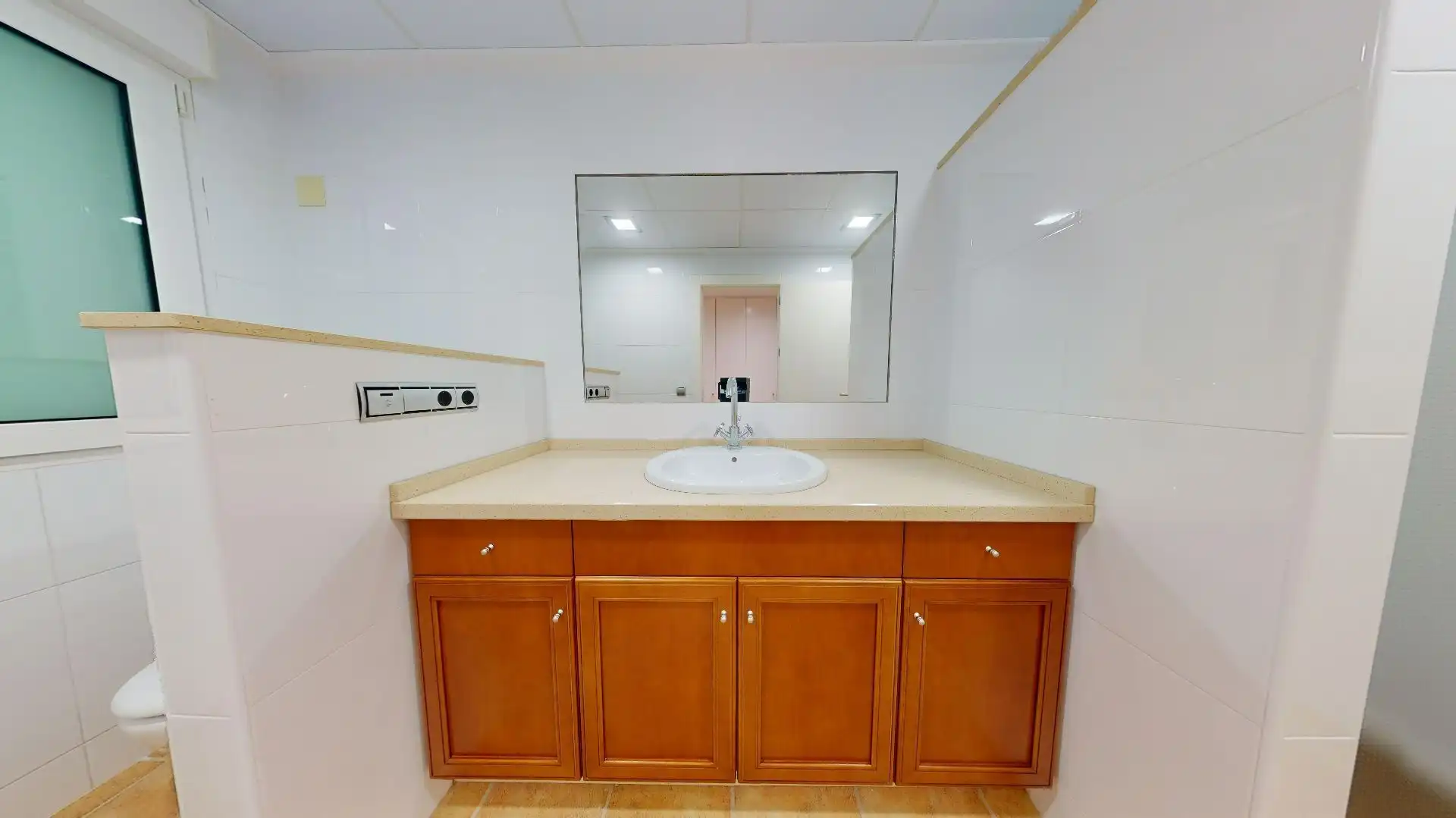 Bany de Casa o xalet en venda en Águilas amb Aire condicionat, Jardí privat i Terrassa