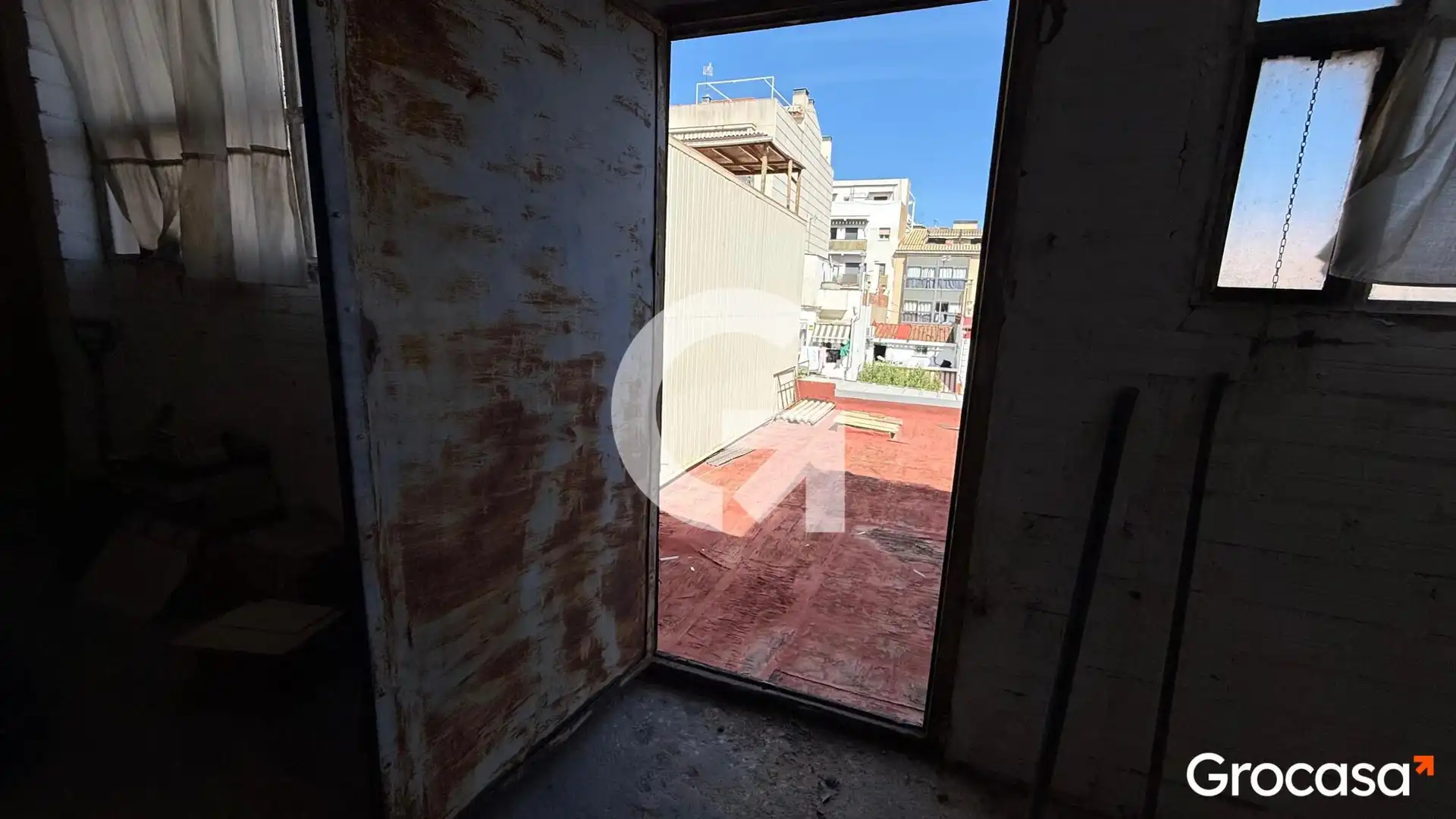 Terrasse von Fabrikhallen zum Verkauf in Mataró