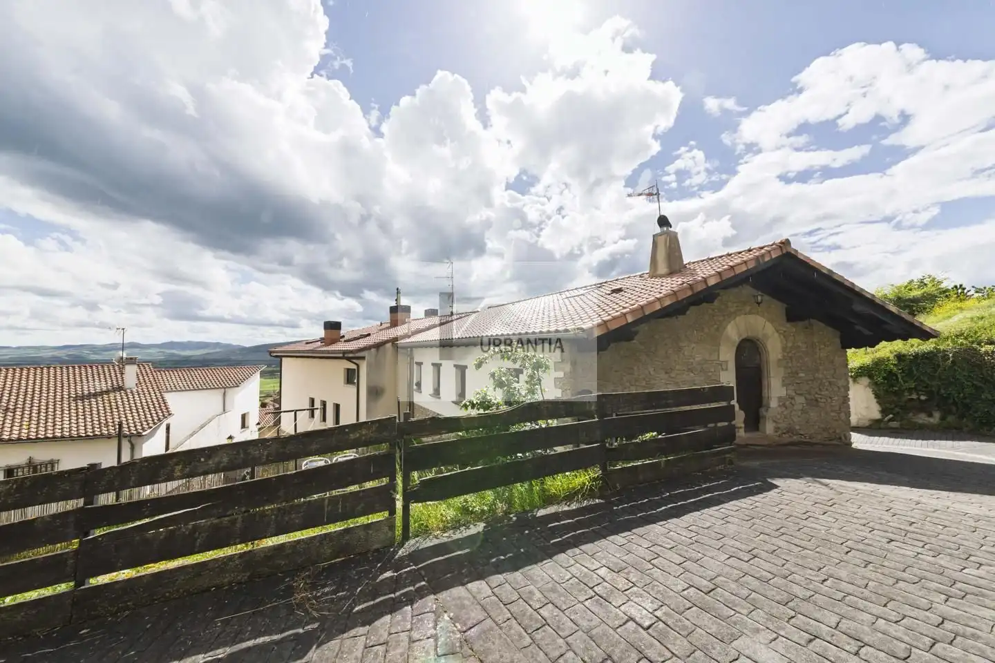 Exterior view of Flat for sale in Iza / Itza  with Heating, Parquet flooring and Storage room