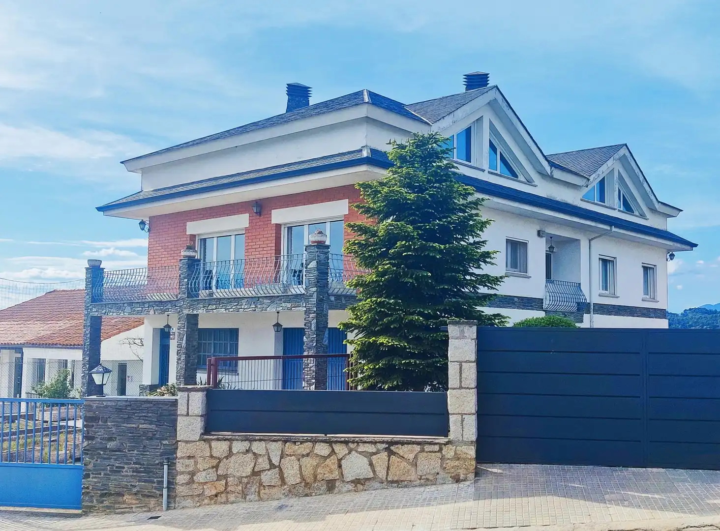 Villa in vendita a La Roca del Vallès