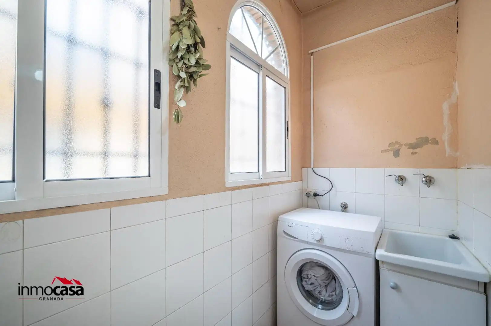 Bathroom of Detached homes for sale in Las Gabias  with Air Conditioner and Balcony