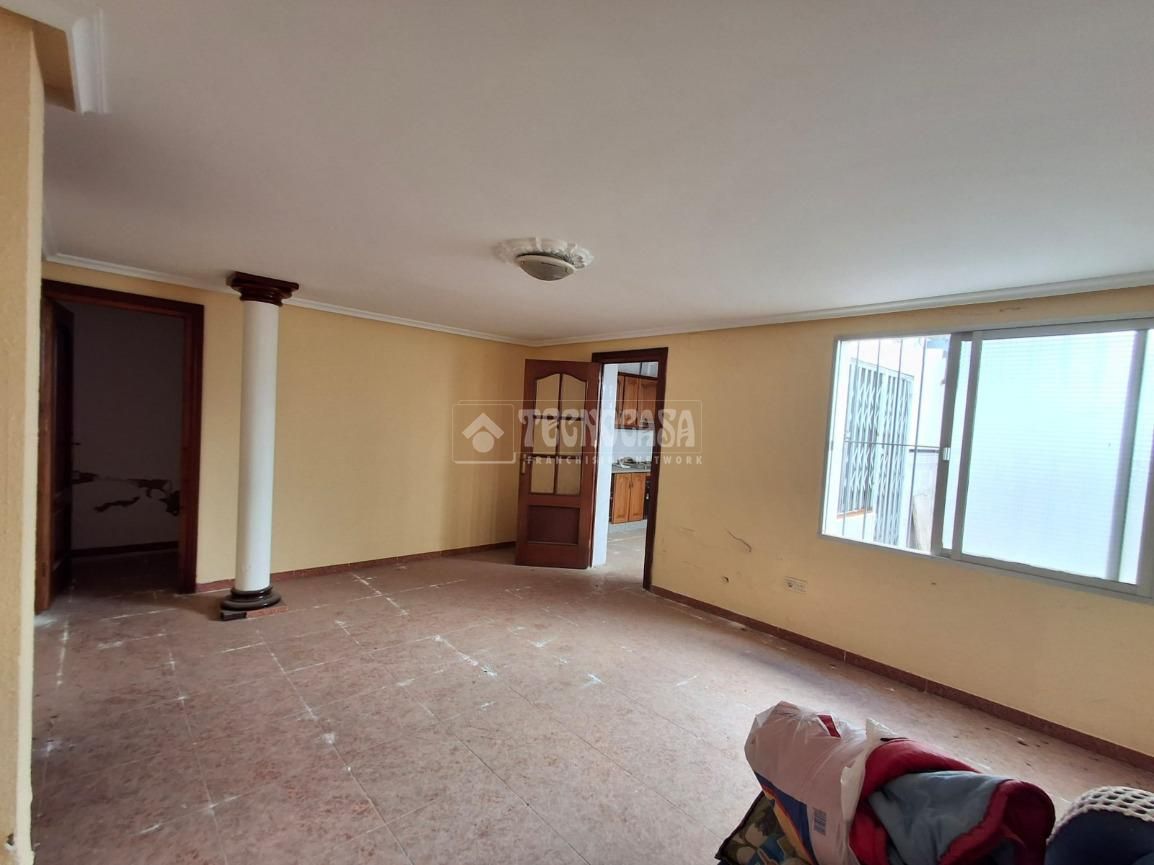 Casa adosada en venta en La Carolina con Terraza