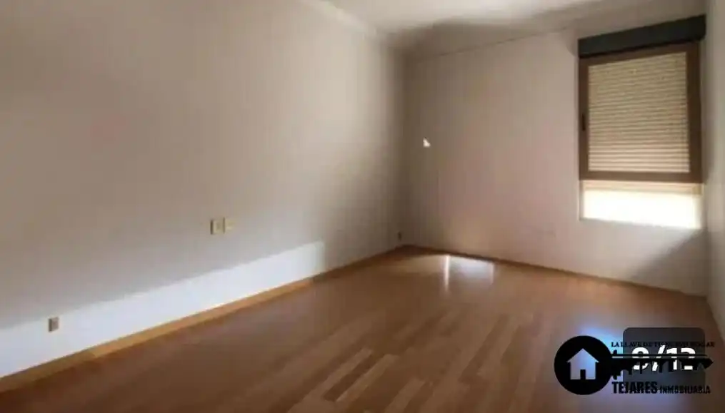 Piso con terraza en venta en Carretas - Pajarita, imagen 3