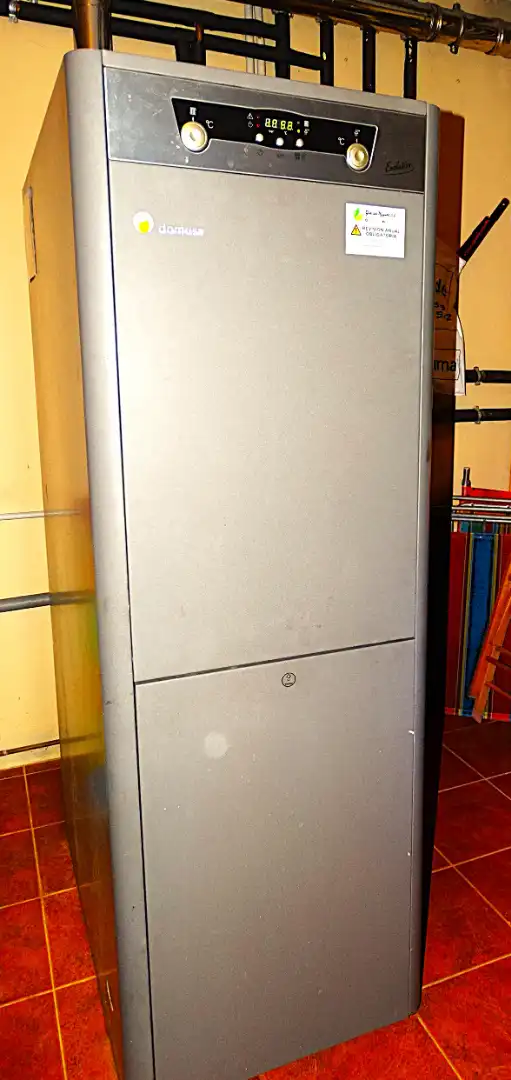 Vista exterior de Casa o xalet en venda en Miño amb Calefacció, Parquet i Terrassa
