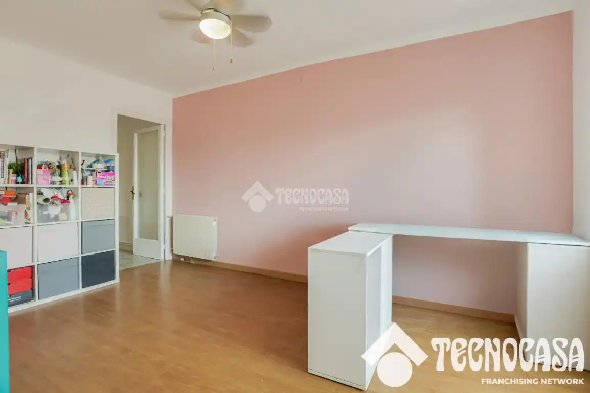 Sala d'estar de Pis en venda en Badalona amb Aire condicionat, Calefacció i Parquet