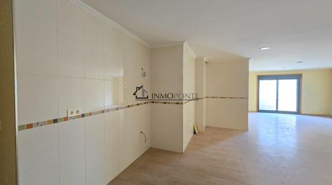 Foto 3 de Piso en venta en Concepción Arenal , Marín, Pontevedra