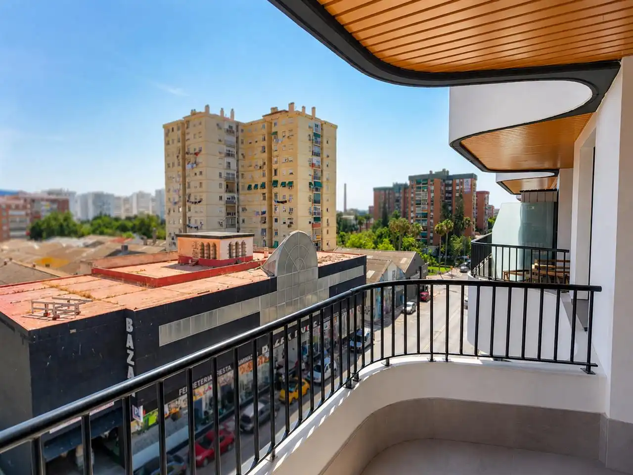 Vista exterior de Pis de lloguer en Málaga amb Piscina i Moblat