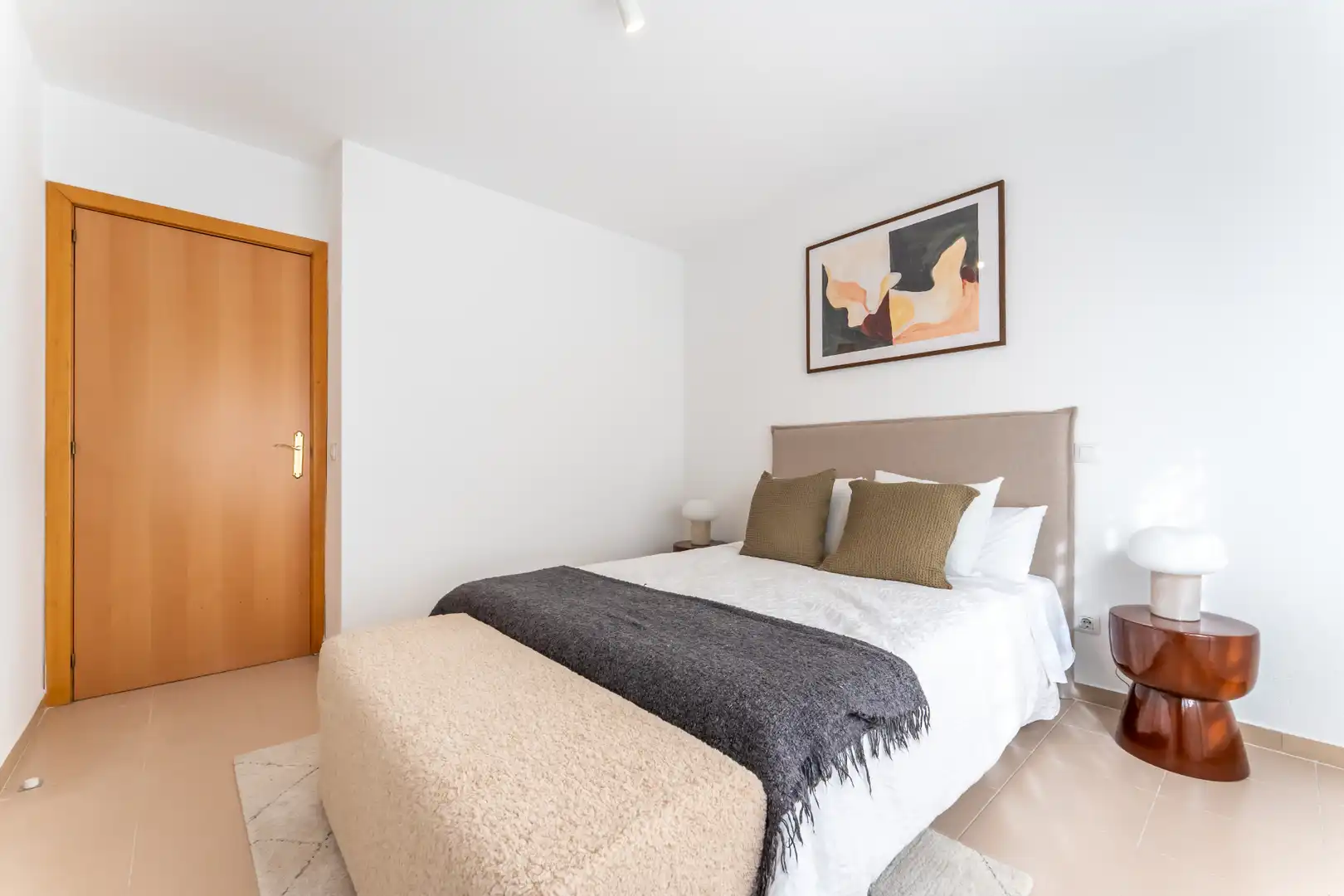 Habitación de Piso en venta en Madrid con Piscina comunitaria