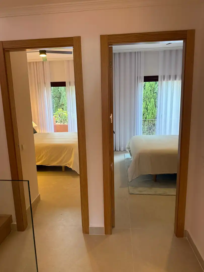 Habitación de Apartamento de alquiler en Marbella con Aire acondicionado, Calefacción y Terraza