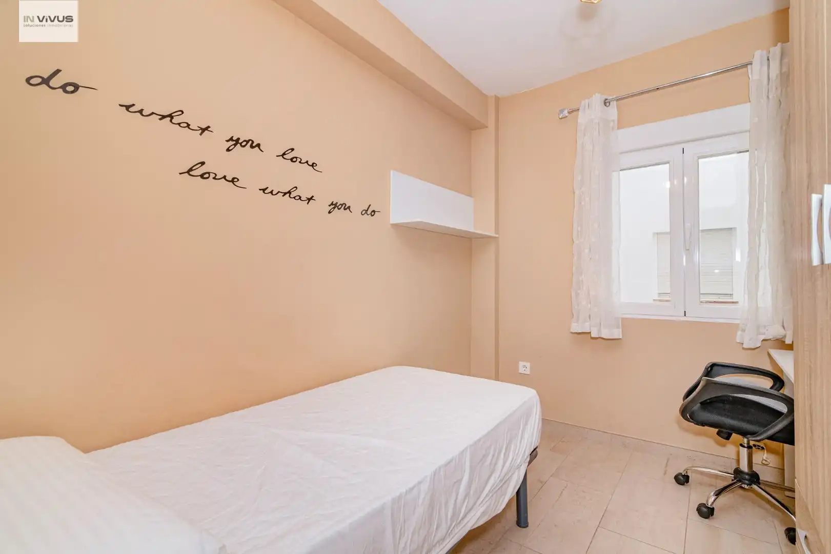 Habitación de Piso para compartir en Granada con Aire acondicionado, Calefacción y Terraza