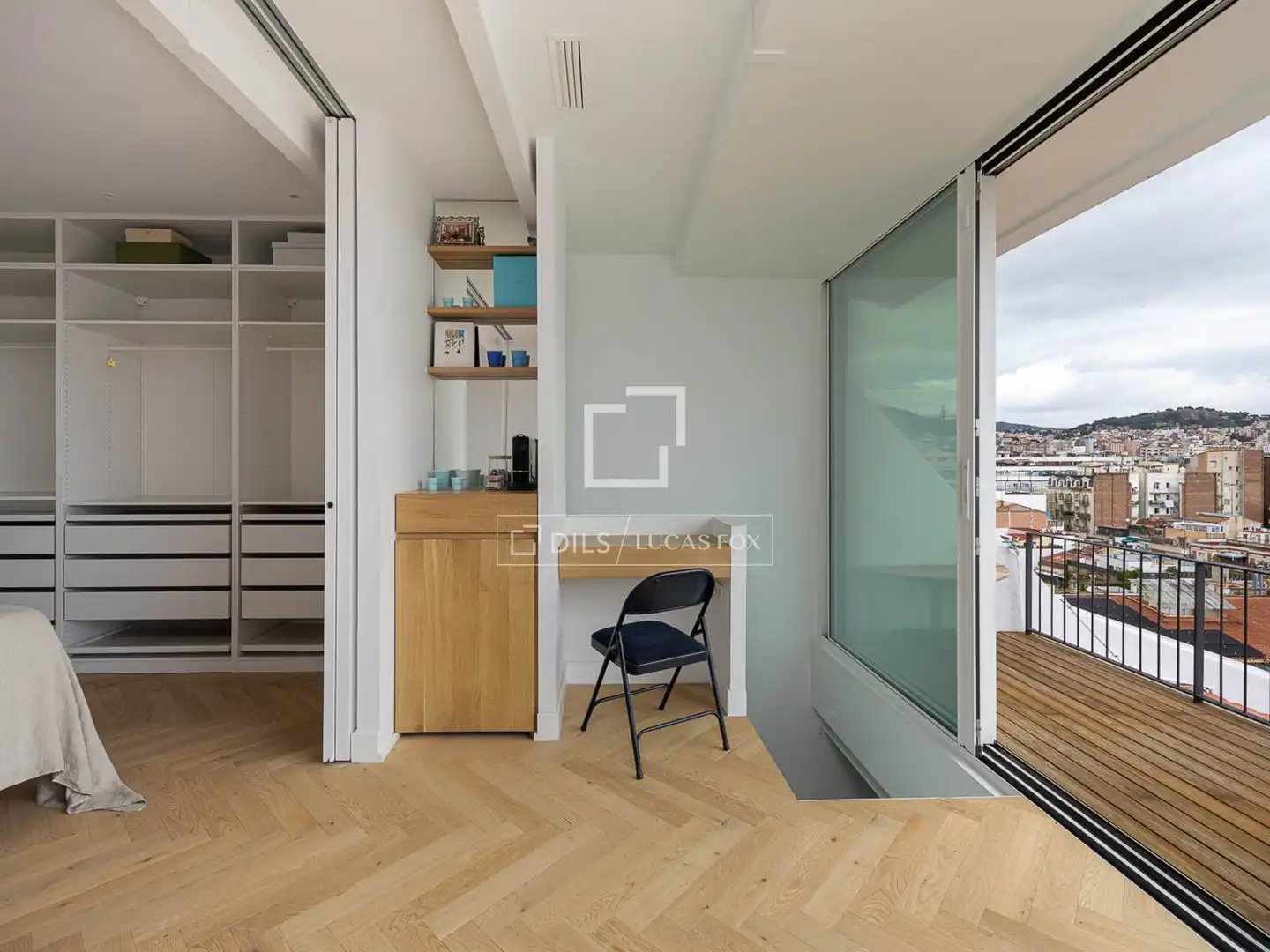 Terrasse von Dachboden zum Verkauf in Barcelona mit Klimaanlage, Terrasse und Balkon