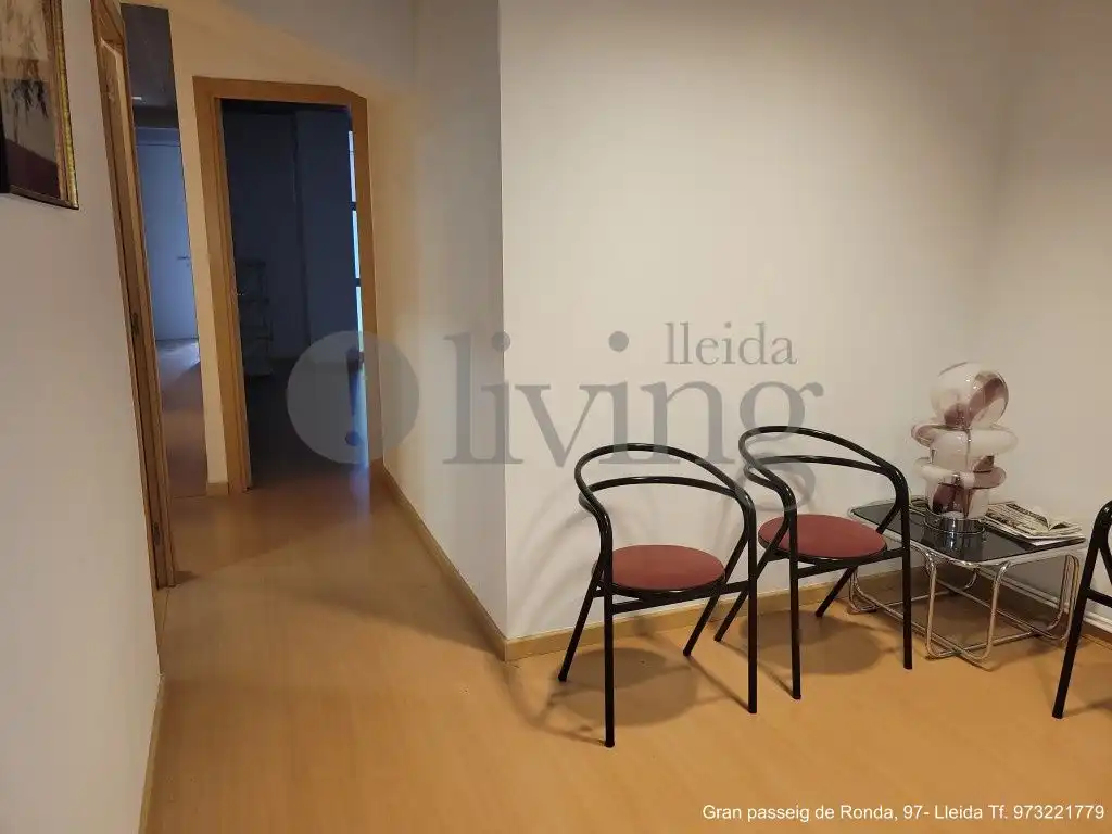 Office space for sale in Carrer Teuleries, imagen 2