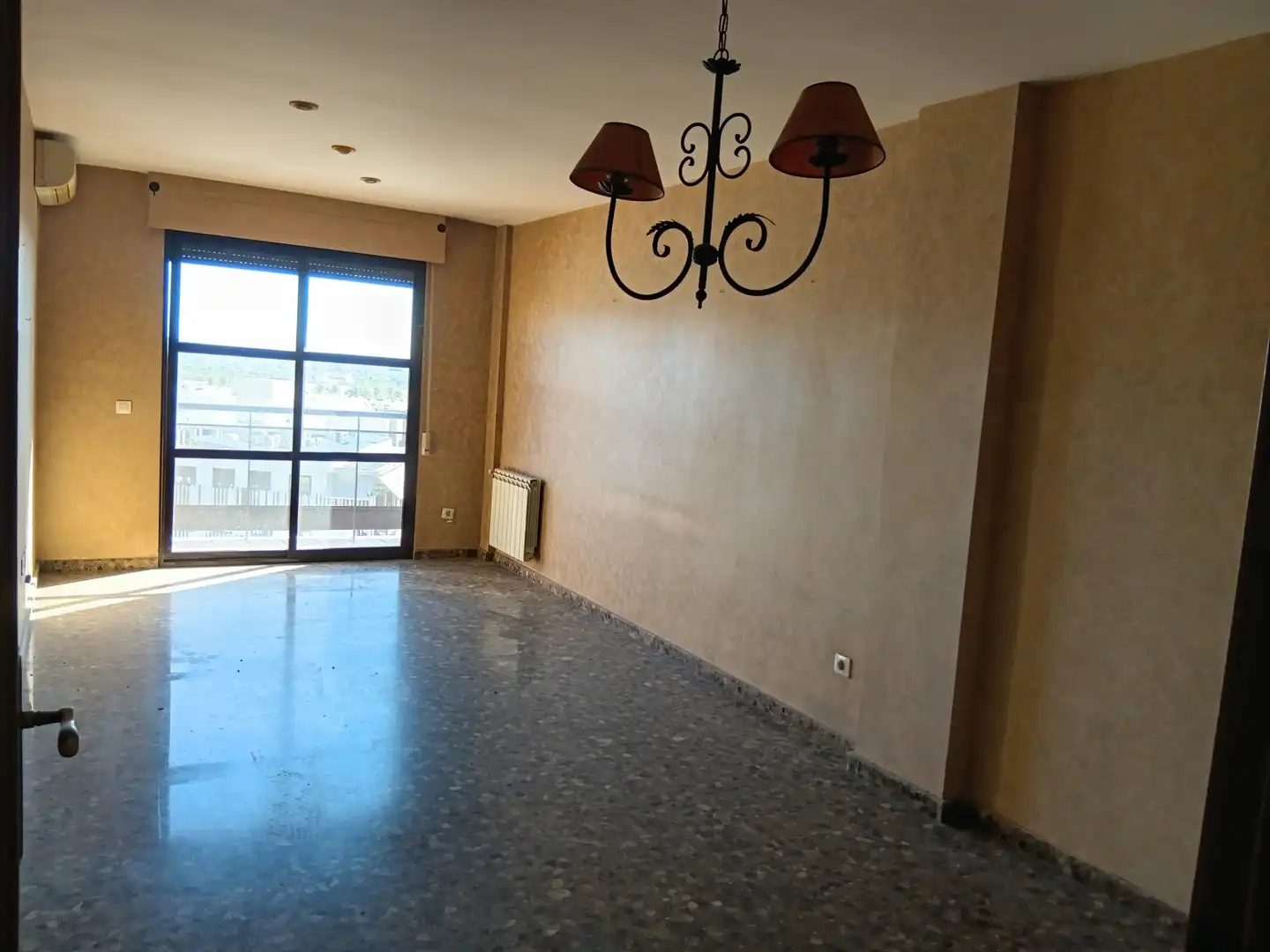Sala d'estar de Pis en venda en Castellón de la Plana / Castelló de la Plana amb Forn