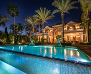 Swimming pool of House or chalet for sale in Marbella  with Air Conditioner, Heating and Private garden