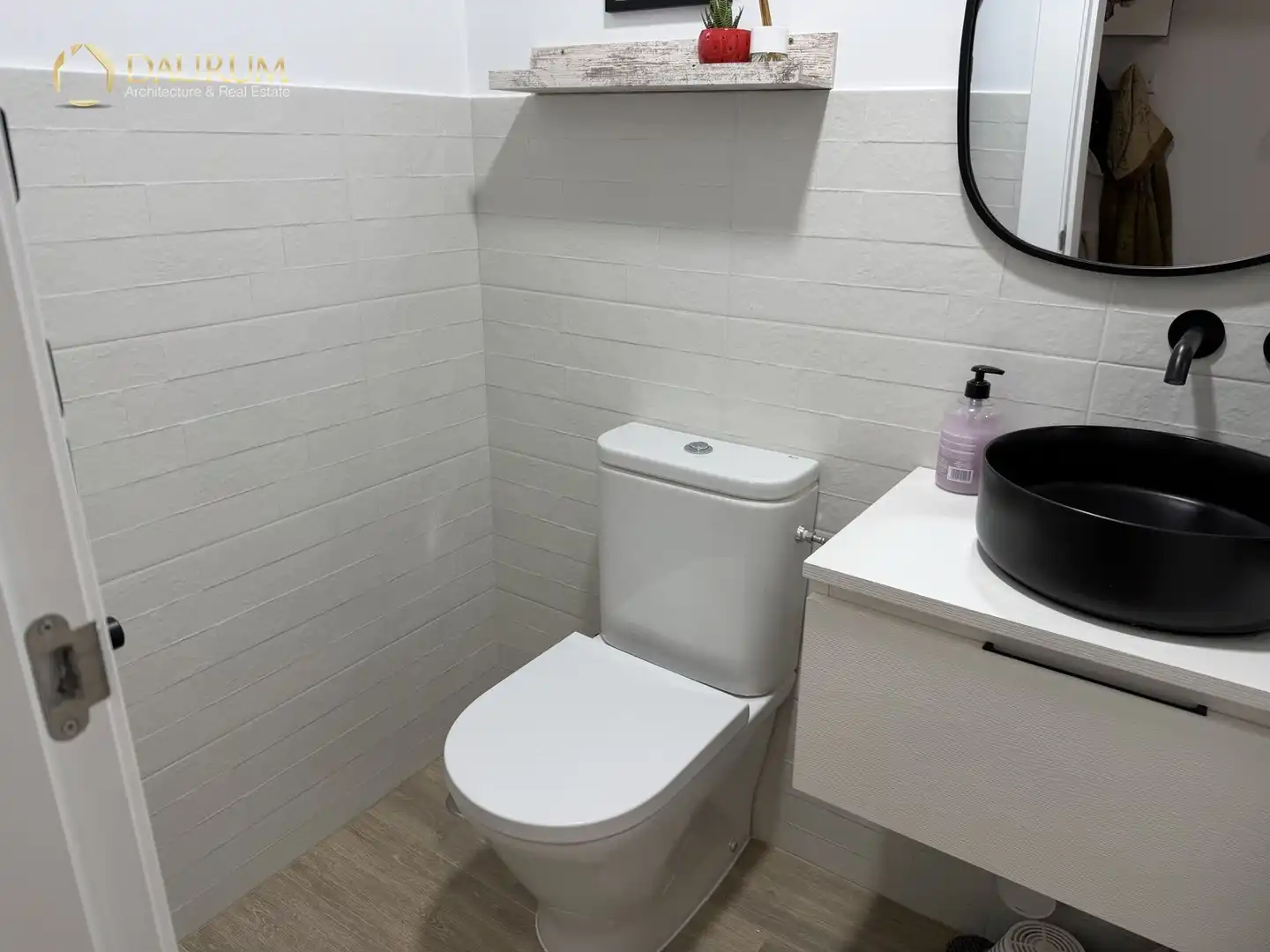 Bathroom of Duplexes for sale in Alcorcón  with Air Conditioner, Heating and Private garden